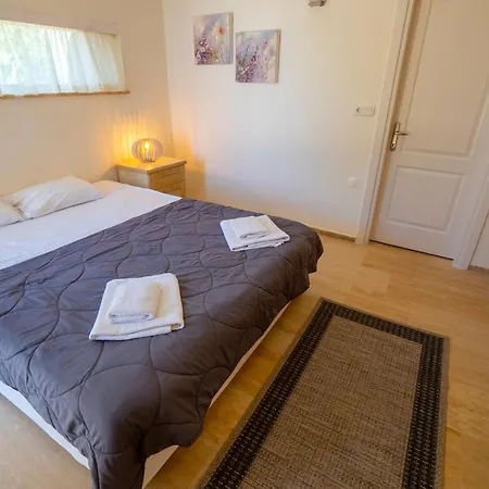 Apartment Emilie
